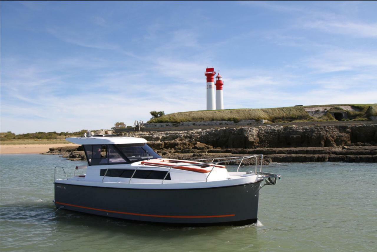 Готель La Rochelle Sur L'Eau Екстер'єр фото