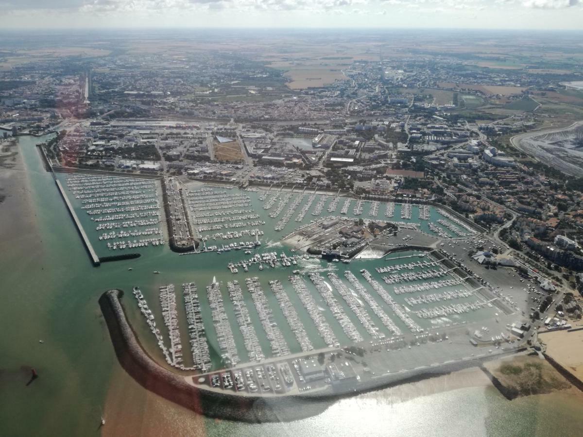 Готель La Rochelle Sur L'Eau Екстер'єр фото